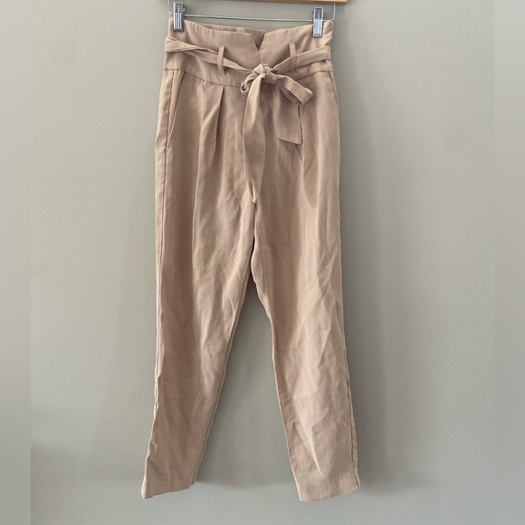 Dynamite NWOT High Waisted Paper Bag Khaki Pleated Tie Waist Trousers - Picture 1 of 5